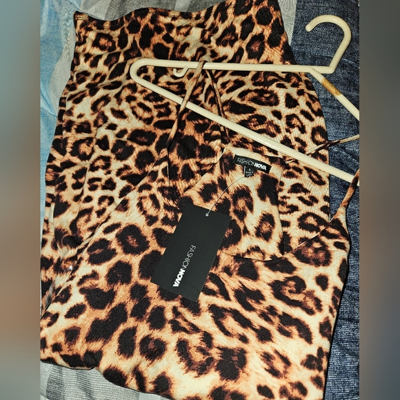 Fashion Nova - Leopard Mini Dress - Picture 3 of 4
